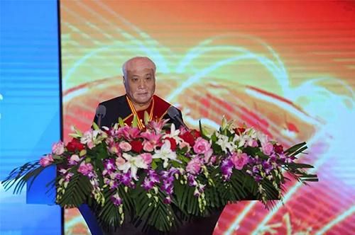 2、曹和平董事長(zhǎng)在第二屆全球吉商大會(huì)上做精彩發(fā)言.jpg